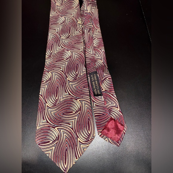 2/$35 Giorgio Armani Vintage Cravatte Neck Tie Silk Retro Business Professional - Picture 1 of 6